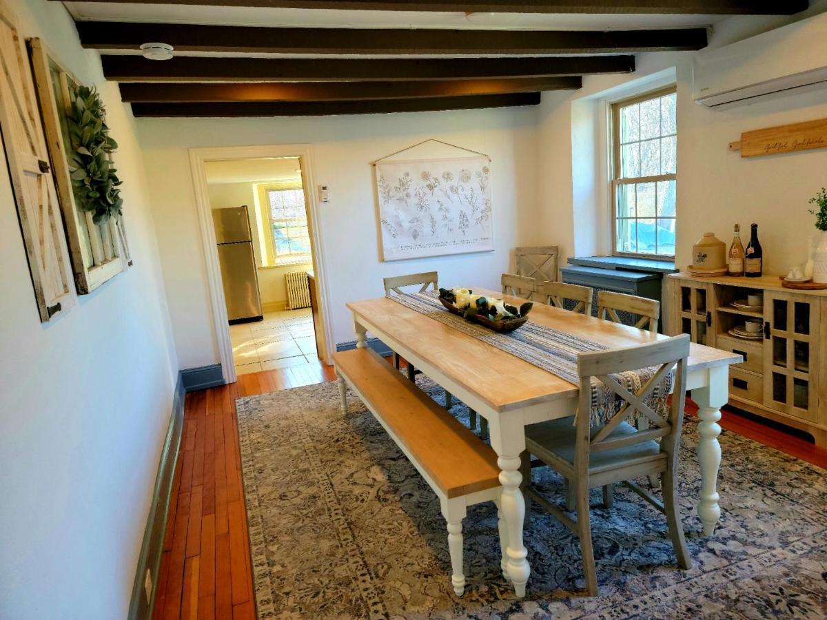 Downingtown Manor - 1900S Farmhouse With Creek Views 外观 照片